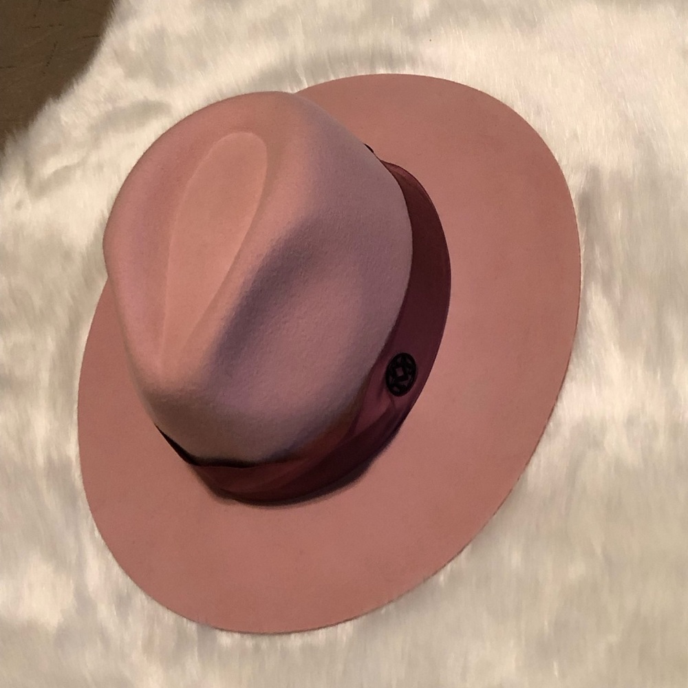 Elegant winter womens M letter 100% wool